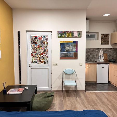 Cosy Studio With Beautiful Garden Erevan Esterno foto