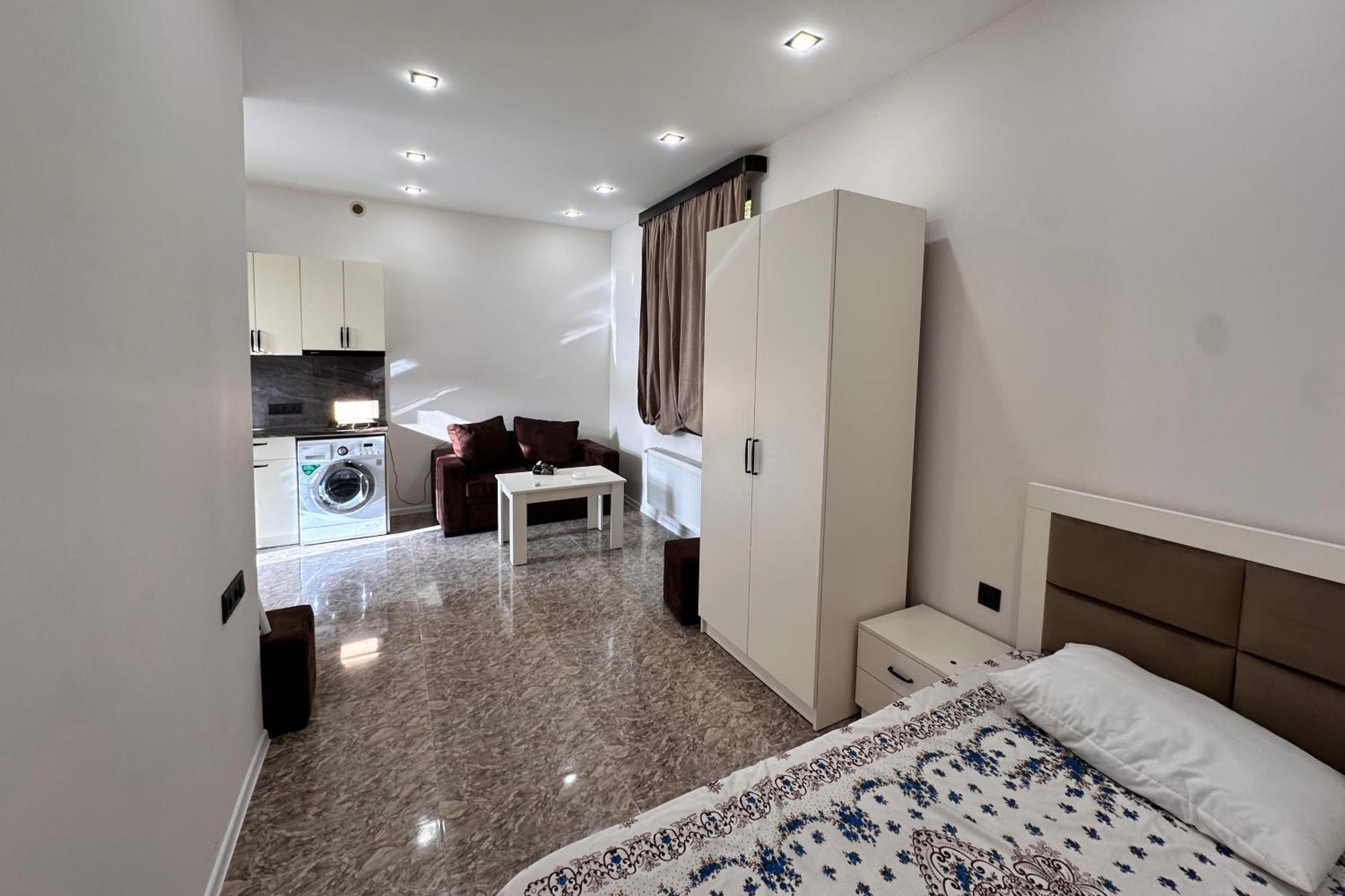 Cosy Studio With Beautiful Garden Erevan Esterno foto
